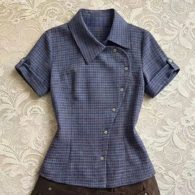 Women's Vintage Ruffle Blouse – Harajuku, Y2K & Fairy Grunge Style**

Add a playful vintage-inspired touch to your wardrobe with this women's ruffle blouse. Featuring a charming design with a Harajuku and Y2K-inspired aesth